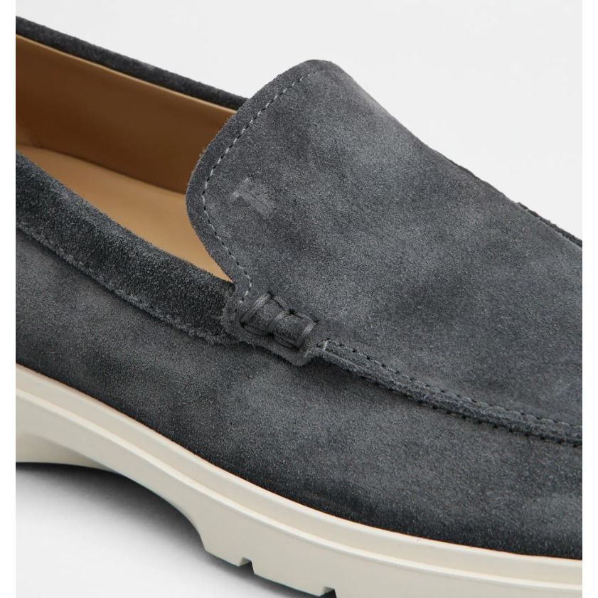 SLIPPER LOAFERS IN SUEDE