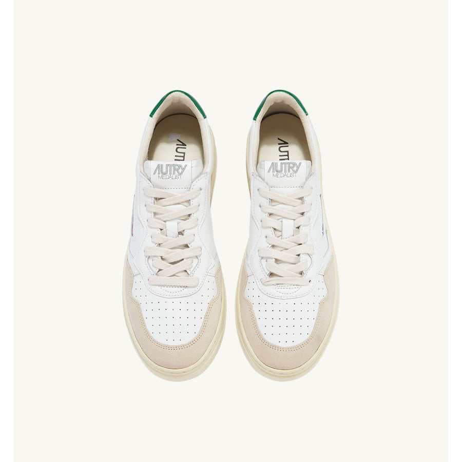 MEDALIST LOW SNEAKERS IN SUEDE AND LEATHER COLOR WHITE AND AMAZON