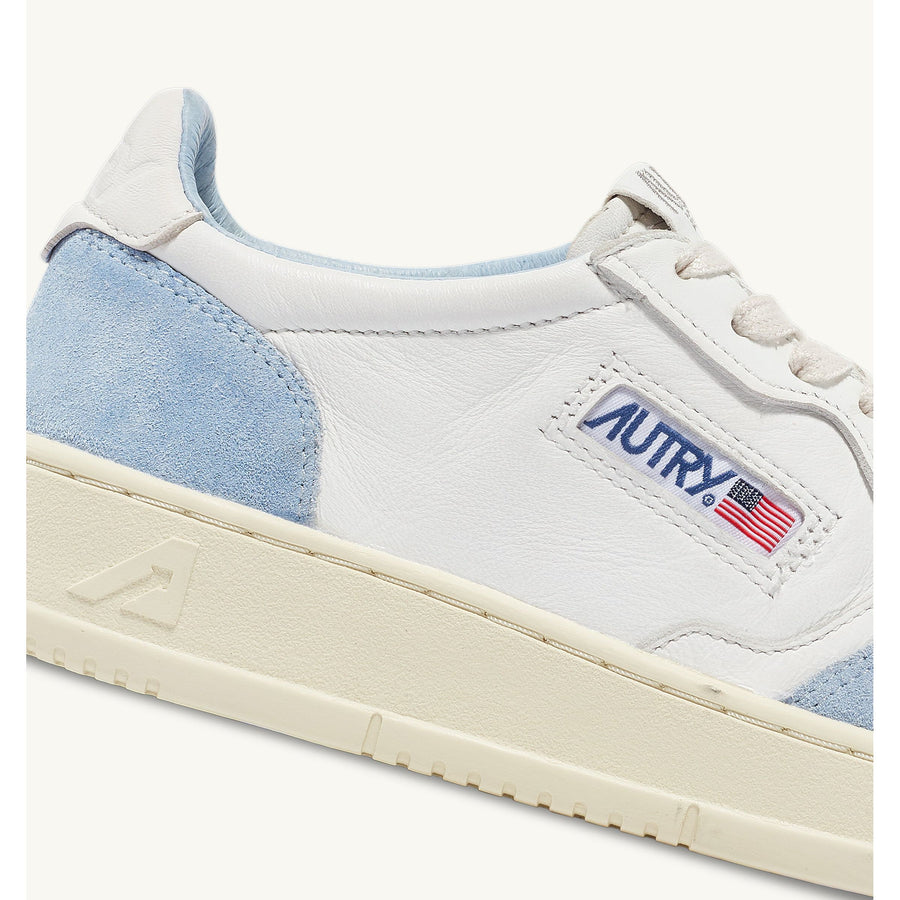 MEDALIST LOW SNEAKERS IN WHITE GOATSKIN AND LIGHT BLUE SUEDE