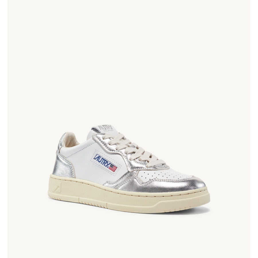 MEDALIST LOW SNEAKERS IN LEATHER BICOLOR WHITE AND SILVER