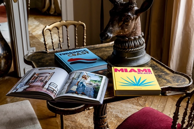  BOOK