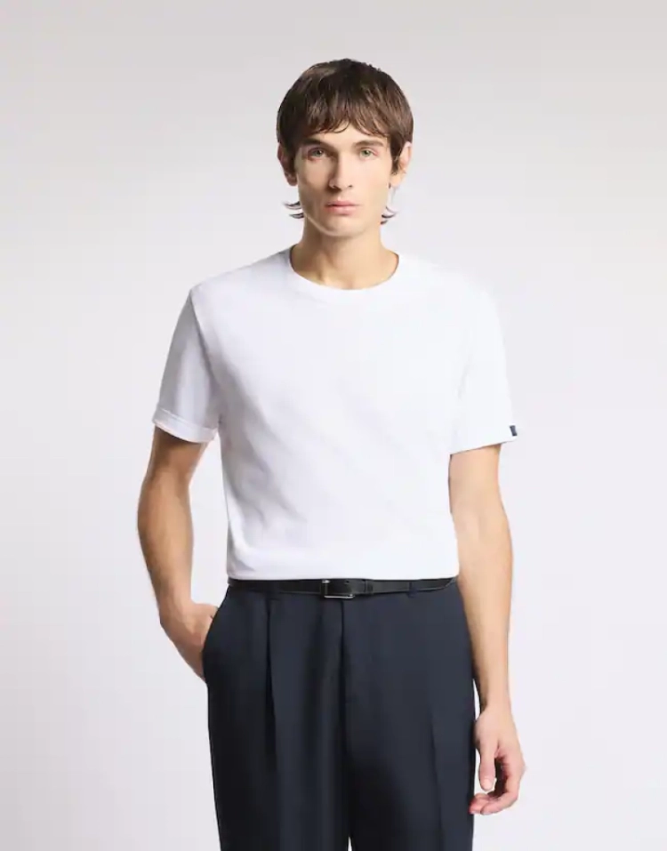  B001 WHITE