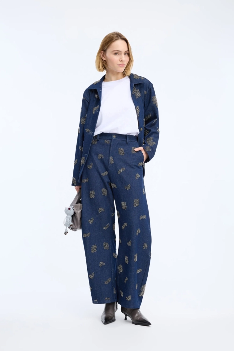  46 NAVY