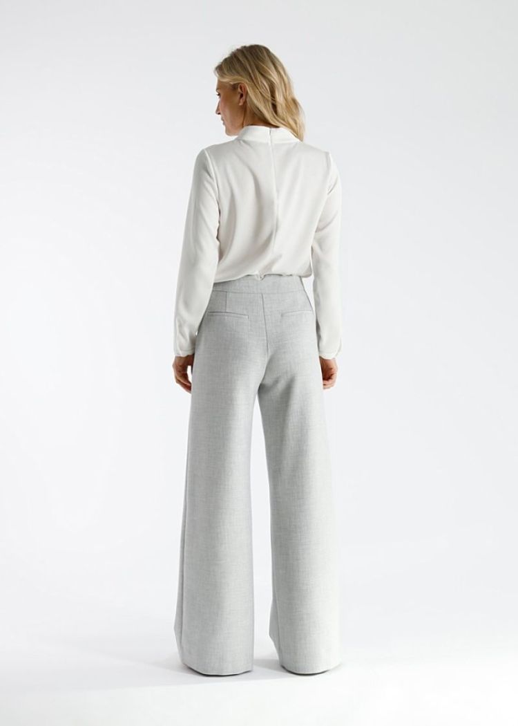 900 L.GREY